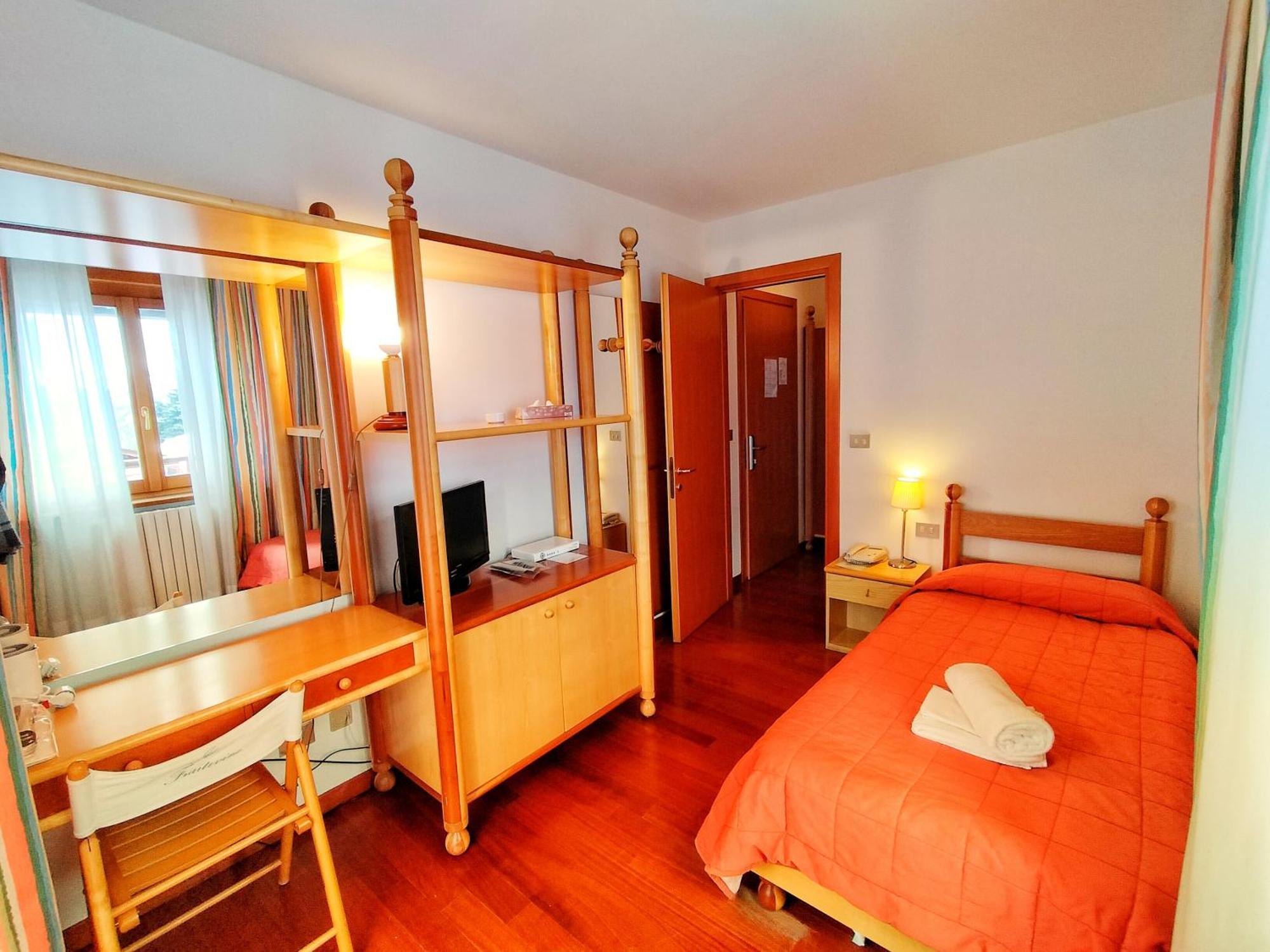 Il Fraitevino Hotel Bed & Breakfast Colle Colle Sestriere Exterior photo